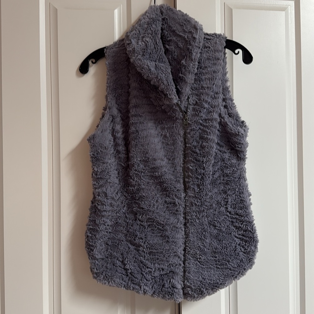 Patagonia Textured Gray Vest for Women